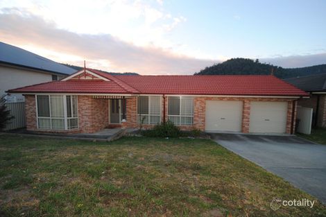 9 Henderson Pl, Lithgow, NSW 2790