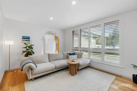 Property photo of 24 Batavia Place Kallaroo WA 6025
