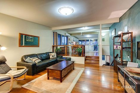 11 ALLARA CRES, FERNY HILLS, QLD 4055