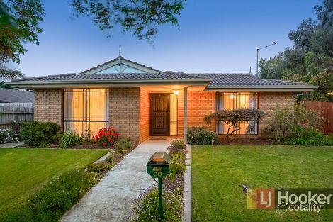 Property photo of 38 Thomas Place Pakenham VIC 3810