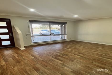 Property photo of 31 Wyperfeld Gardens Ballajura WA 6066