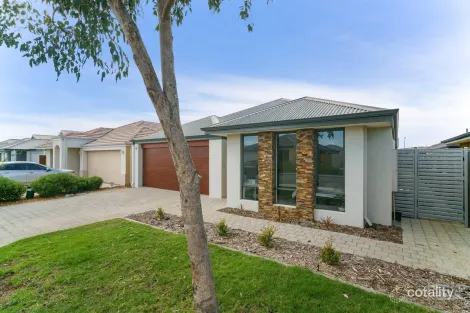 Property photo of 4 Chidlow Grange Ellenbrook WA 6069