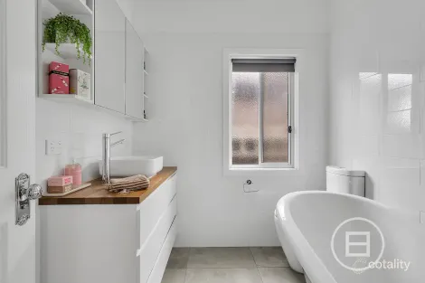 Property photo of 52 Berembong Drive Keilor East VIC 3033