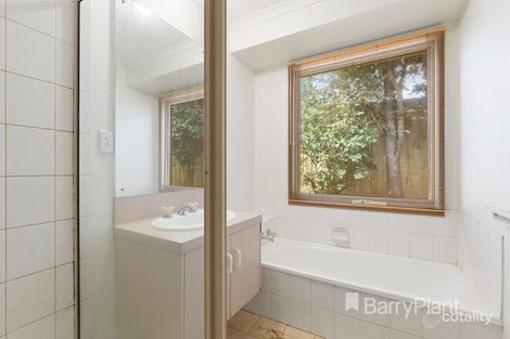 Property photo of 28 Day Crescent Bayswater North VIC 3153