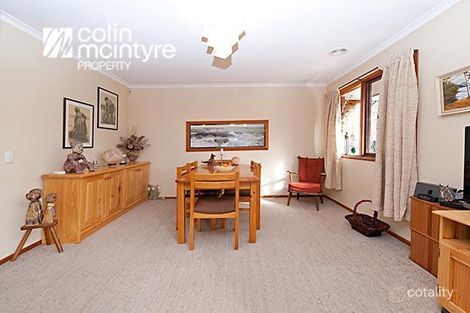 Property photo of 8 Marlee Place Narrabundah ACT 2604