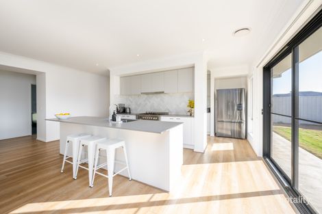 Property photo of 9 Candlebark Drive Shepparton North VIC 3631