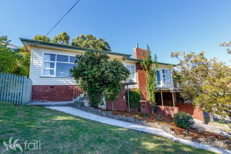 1 Cedar St, Lindisfarne, TAS 7015