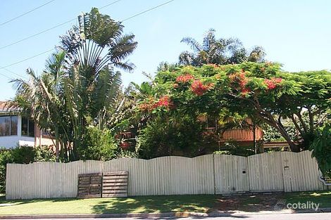 35 Broadwater St, Runaway Bay, QLD 4216