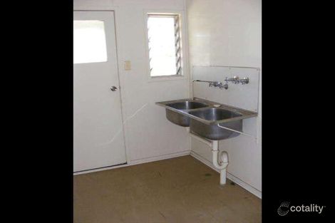 Property photo of 25 Beardmore Crescent Dysart QLD 4745