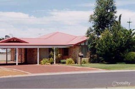 Property photo of 33 Brookland Loop Dunsborough WA 6281