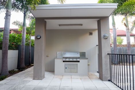 Property photo of 11/24-26 Parker Street Labrador QLD 4215