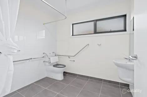 Property photo of 5 Debenham Drive St Albans VIC 3021