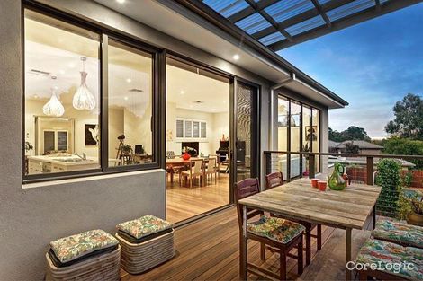 Property photo of 2 Yatama Court Mount Waverley VIC 3149