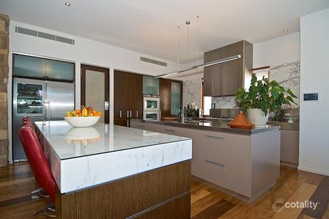 Property photo of 8 North Quay Drive Biggera Waters QLD 4216