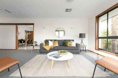 Property photo of 2/24 Magnolia Road Ivanhoe VIC 3079