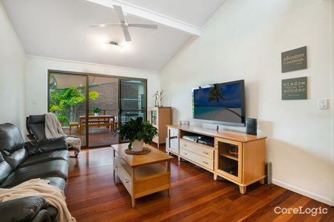 Property photo of 8 Eversden Street Kenmore QLD 4069