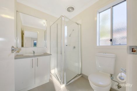 Property photo of 10 Tanoa Crescent Point Cook VIC 3030