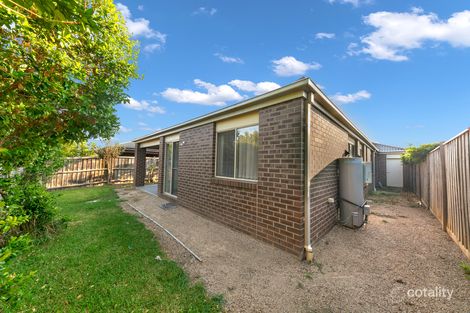 Property photo of 10 Tanoa Crescent Point Cook VIC 3030
