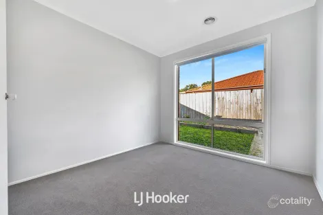 Property photo of 5 Shady Close Narre Warren South VIC 3805