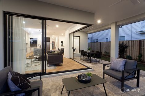 Property photo of 15 Elderfield Circuit Doreen VIC 3754