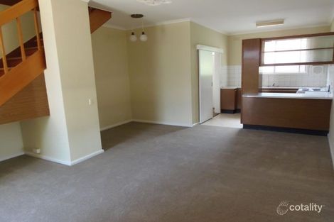 Property photo of 1/441 Warrigal Road Burwood VIC 3125