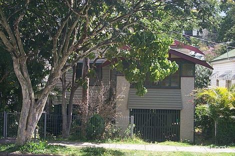 24 Deighton Rd, Dutton Park, QLD 4102