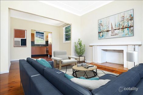 Property photo of 42 Maynes Parade Unanderra NSW 2526
