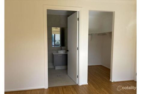 Property photo of 6 Prosperity Court Calamvale QLD 4116