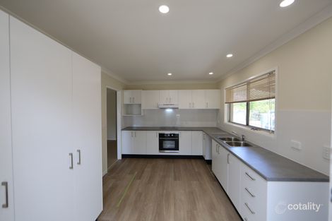 Property photo of 2 Dirkala Street Mansfield QLD 4122