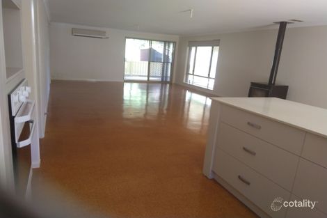 Property photo of 7 Tributary Place Leschenault WA 6233