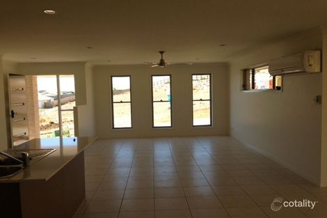 Property photo of 1/20 Boonderee Place New Auckland QLD 4680