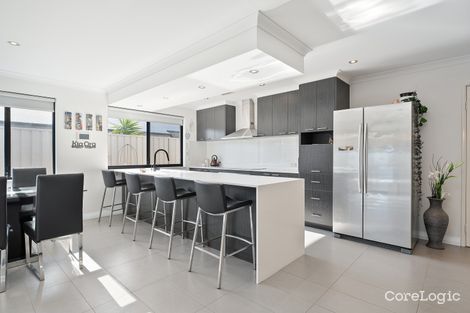 Property photo of 13 Dunns Way Port Kennedy WA 6172