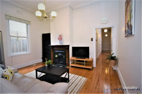 Property photo of 20 The Ridgeway Kensington VIC 3031