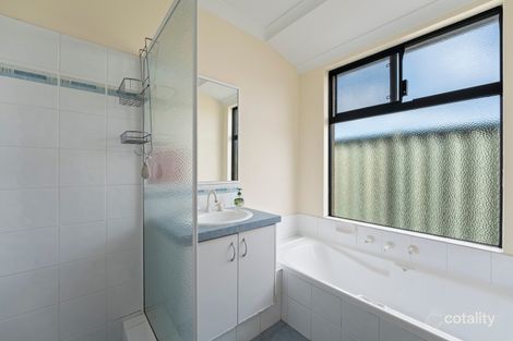 Property photo of 41 Antonio Circuit Port Kennedy WA 6172