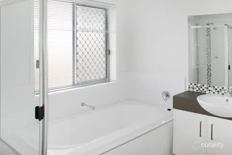 Property photo of 24 Clover Crescent Boyne Island QLD 4680