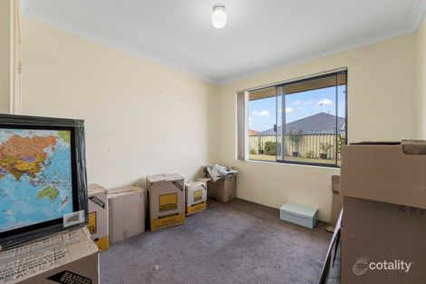 Property photo of 41 Antonio Circuit Port Kennedy WA 6172