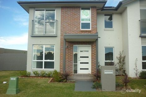 7 Donn St, Middleton Grange, NSW 2171