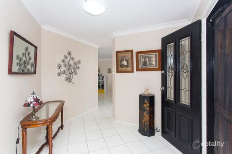Property photo of 10 Tallowood Drive Nulkaba NSW 2325