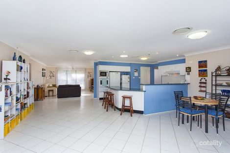 Property photo of 10 Tallowood Drive Nulkaba NSW 2325