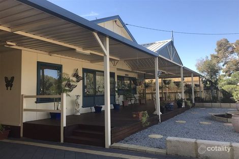 Property photo of 32 Endersbee Street Merredin WA 6415