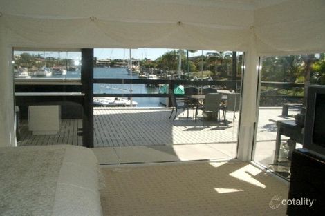 Property photo of 34 Bowsprit Parade Cleveland QLD 4163