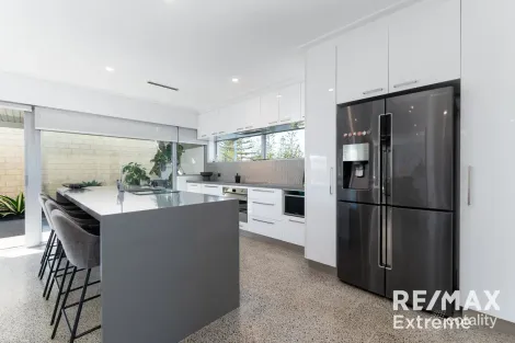 Property photo of 2 Forecastle Avenue Jindalee WA 6036