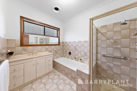 Property photo of 19 Scott Avenue St Albans VIC 3021