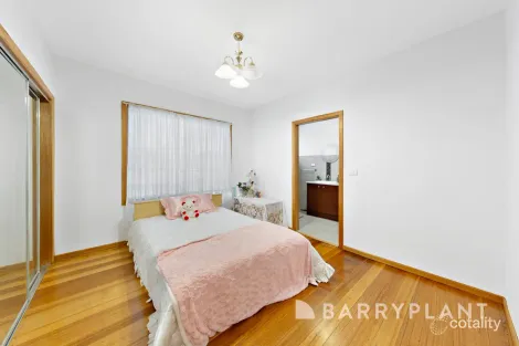 Property photo of 19 Scott Avenue St Albans VIC 3021