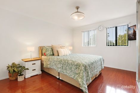 Property photo of 12 Selwyn Grove Horsley NSW 2530