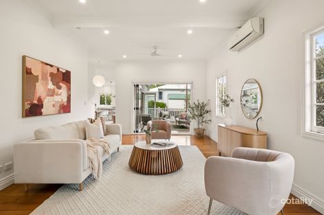 Property photo of 152 Ekibin Road East Tarragindi QLD 4121