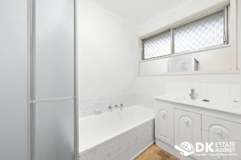 Property photo of 31 Novara Parade St Albans VIC 3021