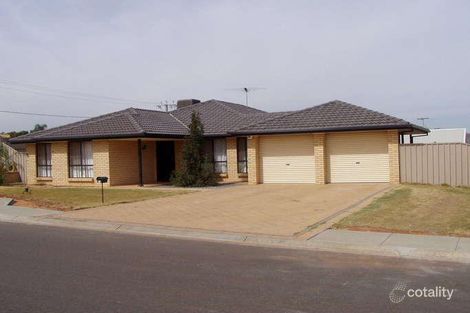 Property photo of 38 Rossiter Drive Evanston Park SA 5116