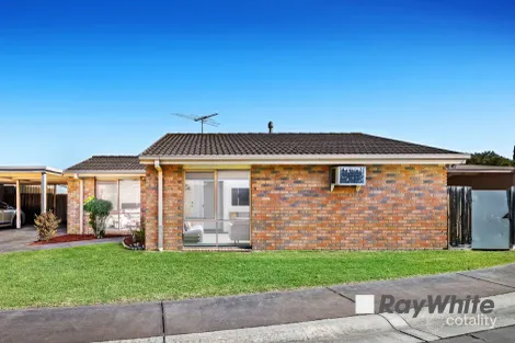 Property photo of 31 Warren Close Narre Warren VIC 3805