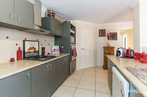 Property photo of 13 Waxberry Gardens Canning Vale WA 6155